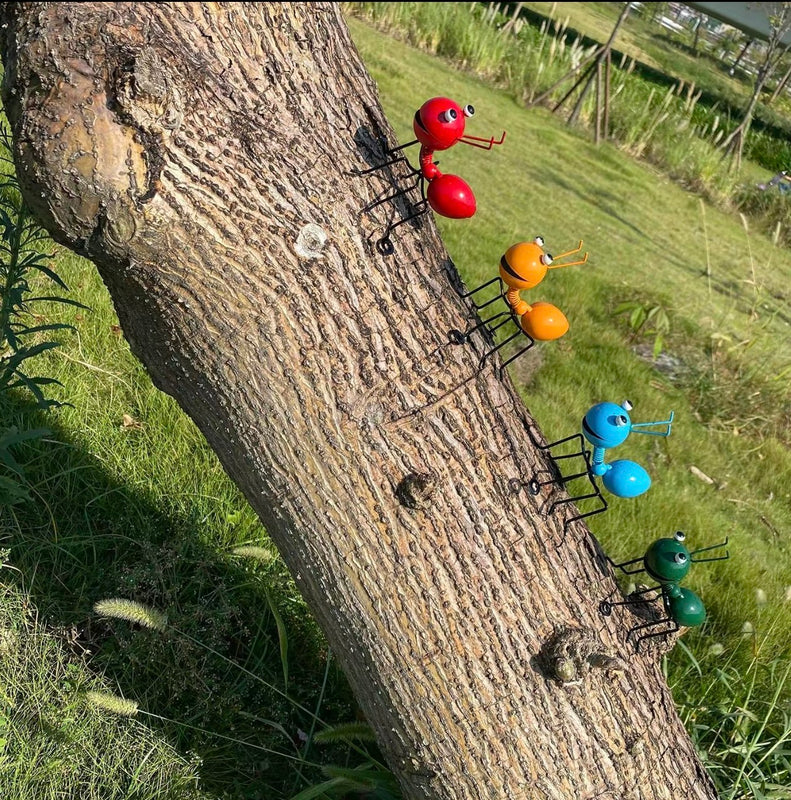 Metal Ant Garden Statues – Set of 4