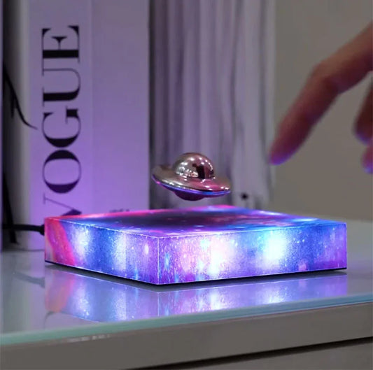 Magnetic UFO Display