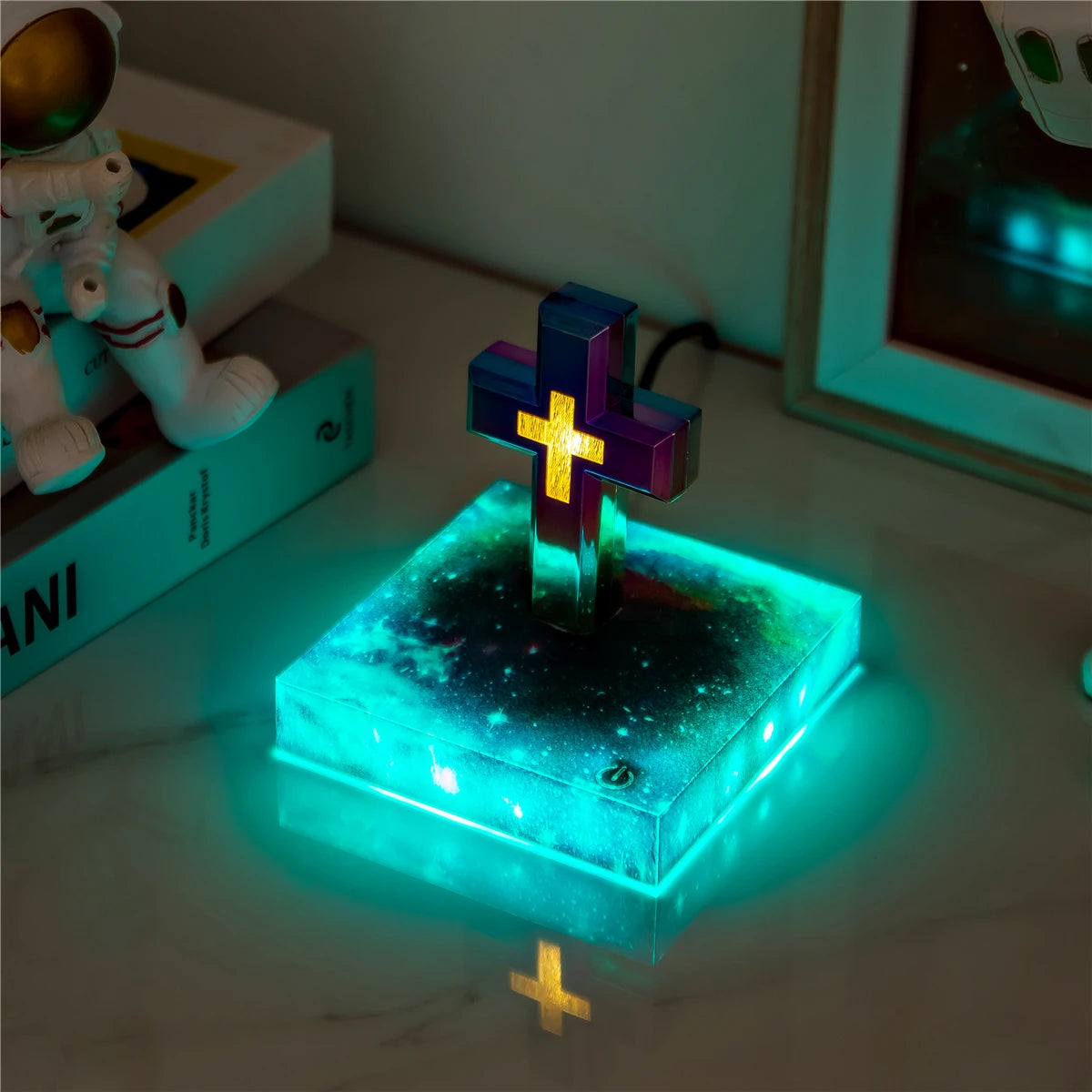 Magnetic Levitation Cross RGB